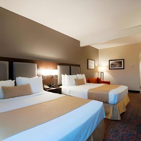 Best Western Plus Executive Inn Торонто Экстерьер фото
