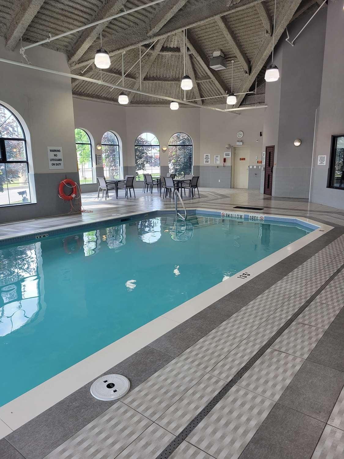 Best Western Plus Executive Inn Торонто Экстерьер фото