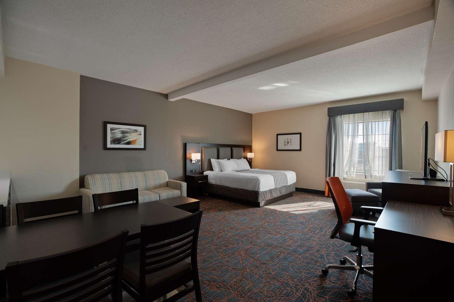 Best Western Plus Executive Inn Торонто Экстерьер фото