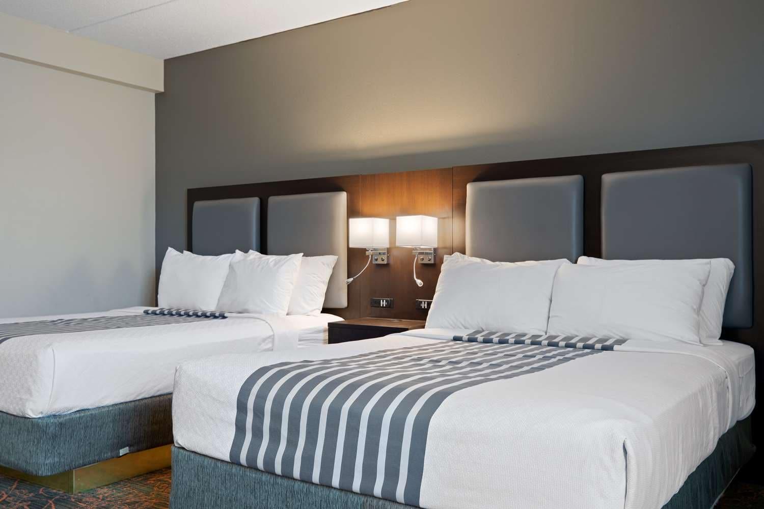 Best Western Plus Executive Inn Торонто Экстерьер фото