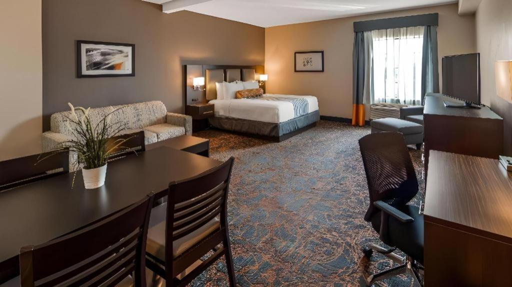 Best Western Plus Executive Inn Торонто Экстерьер фото