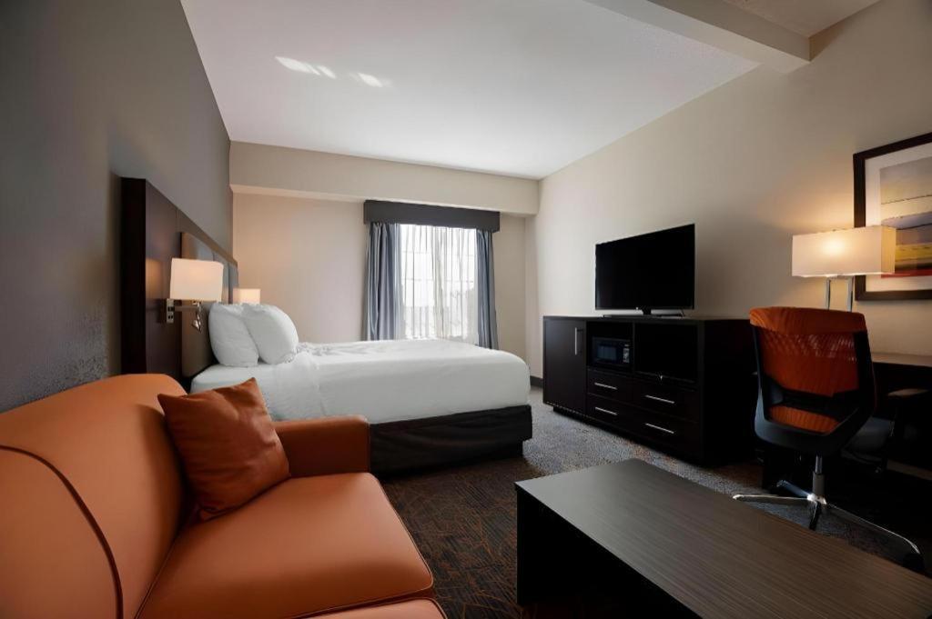 Best Western Plus Executive Inn Торонто Экстерьер фото