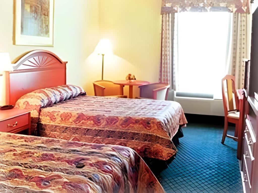 Best Western Plus Executive Inn Торонто Экстерьер фото