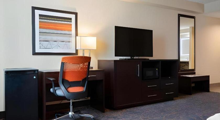 Best Western Plus Executive Inn Торонто Экстерьер фото